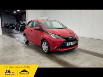 Toyota AYGO VVT-I X-PLAY