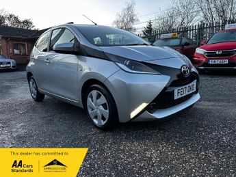 Toyota AYGO VVT-I X-PLAY