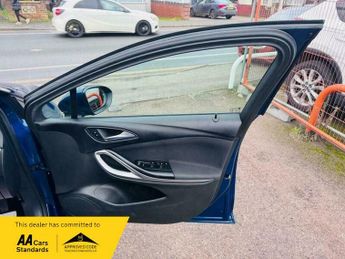 Vauxhall Astra 1.5 Turbo D SRi VX Line Nav Auto Euro 6 (s/s) 5dr