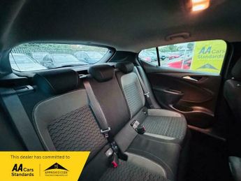 Vauxhall Astra 1.5 Turbo D SRi VX Line Nav Auto Euro 6 (s/s) 5dr