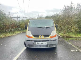 Renault Trafic 1.9 TD dCi SL29 4dr