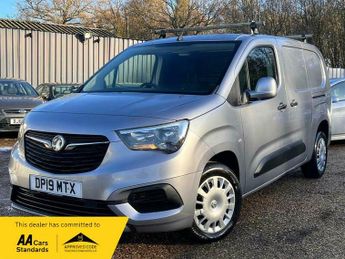 Vauxhall Combo 1.6 Turbo D 2300 Sportive L2 H1 Euro 6 (s/s) 4dr