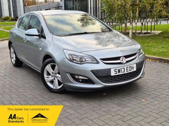 Vauxhall Astra 2.0 CDTi SRi Hatchback 5dr Diesel Auto Euro 5 (165 ps)