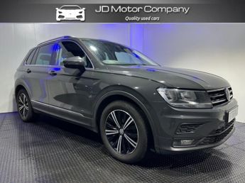 Volkswagen Tiguan SE NAVIGATION TDI