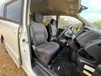 Nissan Serena Highway Star C25