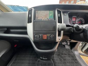 Nissan Serena Highway Star C25