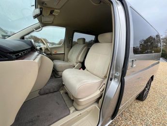 Nissan Elgrand Highway Star