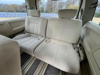 Nissan Elgrand Highway Star