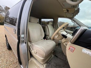 Nissan Elgrand Highway Star