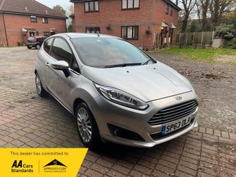 Ford Fiesta 1.6 Titanium Hatchback 3dr Petrol Powershift Euro 5 (105 ps)