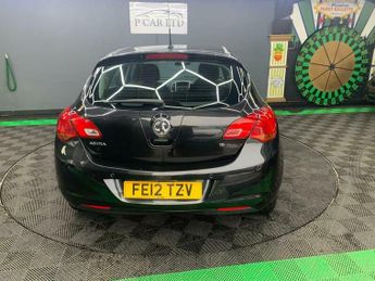 Vauxhall Astra 1.6 16v Exclusiv Auto Euro 5 5dr