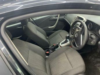 Vauxhall Astra 1.6 16v Exclusiv Auto Euro 5 5dr