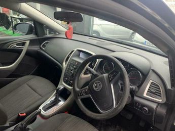 Vauxhall Astra 1.6 16v Exclusiv Auto Euro 5 5dr