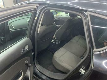 Vauxhall Astra 1.6 16v Exclusiv Auto Euro 5 5dr