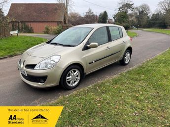 Renault Clio PRIVILEGE 16V ULEZ FREE great specification