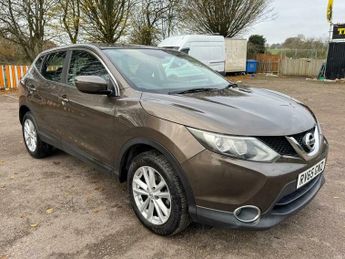 Nissan Qashqai 1.2 DIG-T Acenta 2WD Euro 6 (s/s) 5dr