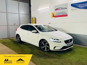 Volvo V40 2.0 D2 R-Design Pro Hatchback 5dr Diesel Manual Euro 6 (s/s) (12