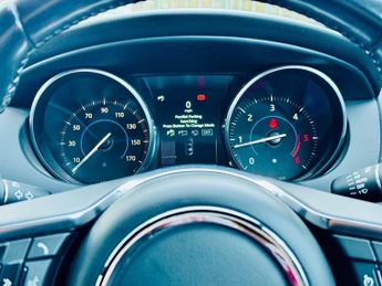 Jaguar XE D R-SPORT AWD