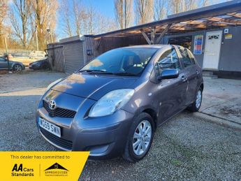 Toyota Yaris 1.33 Dual VVT-i TR Hatchback 5dr Petrol Manual Euro 4 (s/s) (101