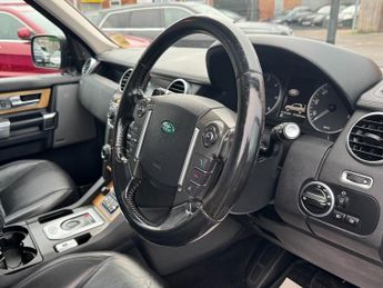 Land Rover Discovery 3.0 SD V6 HSE SUV 5dr Diesel Auto 4WD Euro 5 (255 bhp)