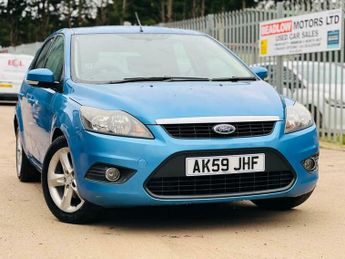 Ford Focus 1.6 Zetec Hatchback 5dr Petrol Automatic (184 g/km, 99 bhp)