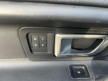 Land Rover Discovery Sport TD4 HSE LUXURY AUTOMATIC