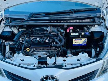 Toyota Yaris 1.33 Dual VVT-i TR Multidrive S Euro 5 5dr