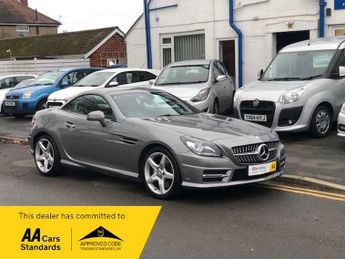 Mercedes SLK SLK200 BLUEEFFICIENCY AMG SPORT