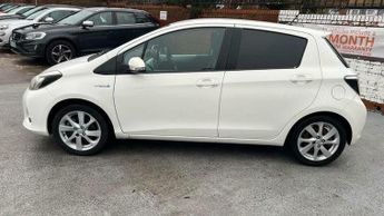 Toyota Yaris 1.5 VVT-h T Spirit Hatchback 5dr Petrol Hybrid CVT Euro 5 (101 p