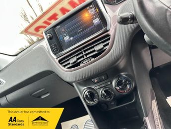 Peugeot 2008 £20 TAX // SUV S-AUTO E-HDI ACTIVE 1.6 HDI 92 BHP ( AUTOMATIC )