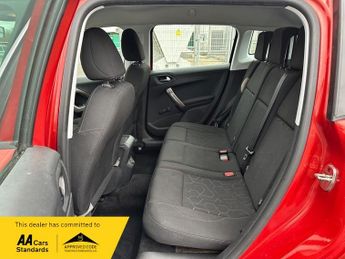 Peugeot 2008 £20 TAX // SUV S-AUTO E-HDI ACTIVE 1.6 HDI 92 BHP ( AUTOMATIC )