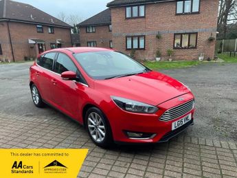 Ford Focus 1.6 Titanium Hatchback 5dr Petrol Powershift Euro 6 (125 ps)