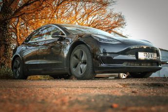 Tesla Model 3 LONG RANGE AWD WHITE LEATHER TOW PACK