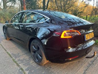 Tesla Model 3 LONG RANGE AWD WHITE LEATHER TOW PACK