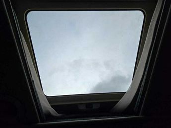 Mazda Bongo 2.5 Petrol Automatic 5dr 8 Seats