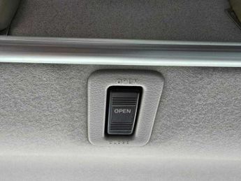 Mazda Bongo 2.5 Petrol Automatic 5dr 8 Seats