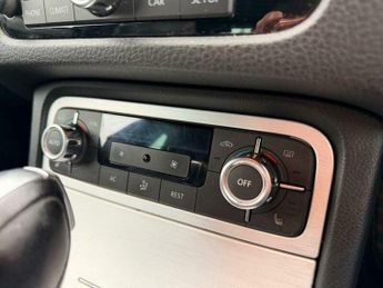 Volkswagen Touareg 3.0 TDI V6 BlueMotion Tech Altitude Tiptronic 4WD Euro 5 (s/s) 5