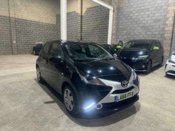 Toyota AYGO 1.0 VVT-i x-play Euro 6 5dr