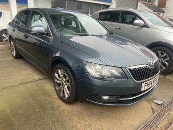 Skoda Superb 2.0 TDI SE Euro 5 (s/s) 5dr