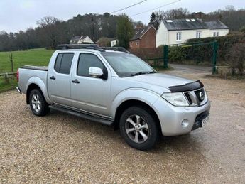 Nissan Navara 2.5 dCi Tekna Auto 4WD Euro 5 4dr