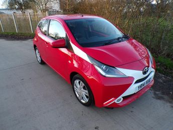 Toyota AYGO VVT-I X-PRESSION X-SHIFT