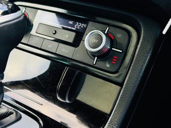 Volkswagen Touareg V6 R-LINE TDI BLUEMOTION TECHNOLOGY