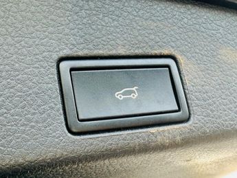 Volkswagen Touareg V6 R-LINE TDI BLUEMOTION TECHNOLOGY