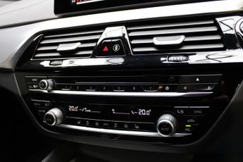 BMW 5 SERIES 520d M SPORT