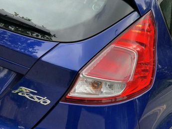 Ford Fiesta 1.0T EcoBoost Zetec Powershift Euro 6 5dr