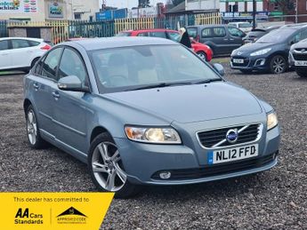 Volvo S40 2.0 SE Lux Edition Euro 5 4dr