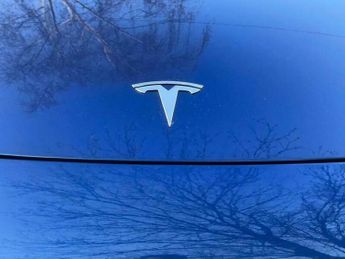 Tesla Model 3 Standard Range Plus Auto RWD 4dr