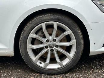 Audi A4 Avant 2.0 TDI Sport S Tronic quattro Euro 6 (s/s) 5dr
