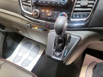 Ford Transit Custom 300 LIMITED DCIV ECOBLUE