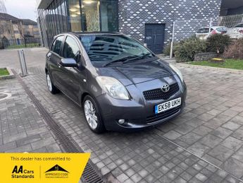 Toyota Yaris 1.3 VVT-i SR 5dr